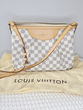 Louis Vuitton Damier Azur Siracusa PM